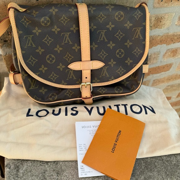 Rare Louis Vuitton Monogram Canvas Saumur 30 Messenger Bag - Picture 14 of 14